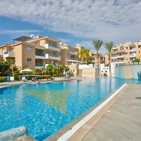 Casa Del Sol Townhouse In Iris Village 파포스 외부 사진
